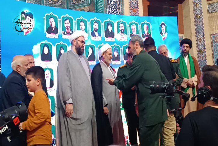 یادواره شهدای دفاع مقدس و جنگ تحمیلی ۱۲ و ۴۰روزه